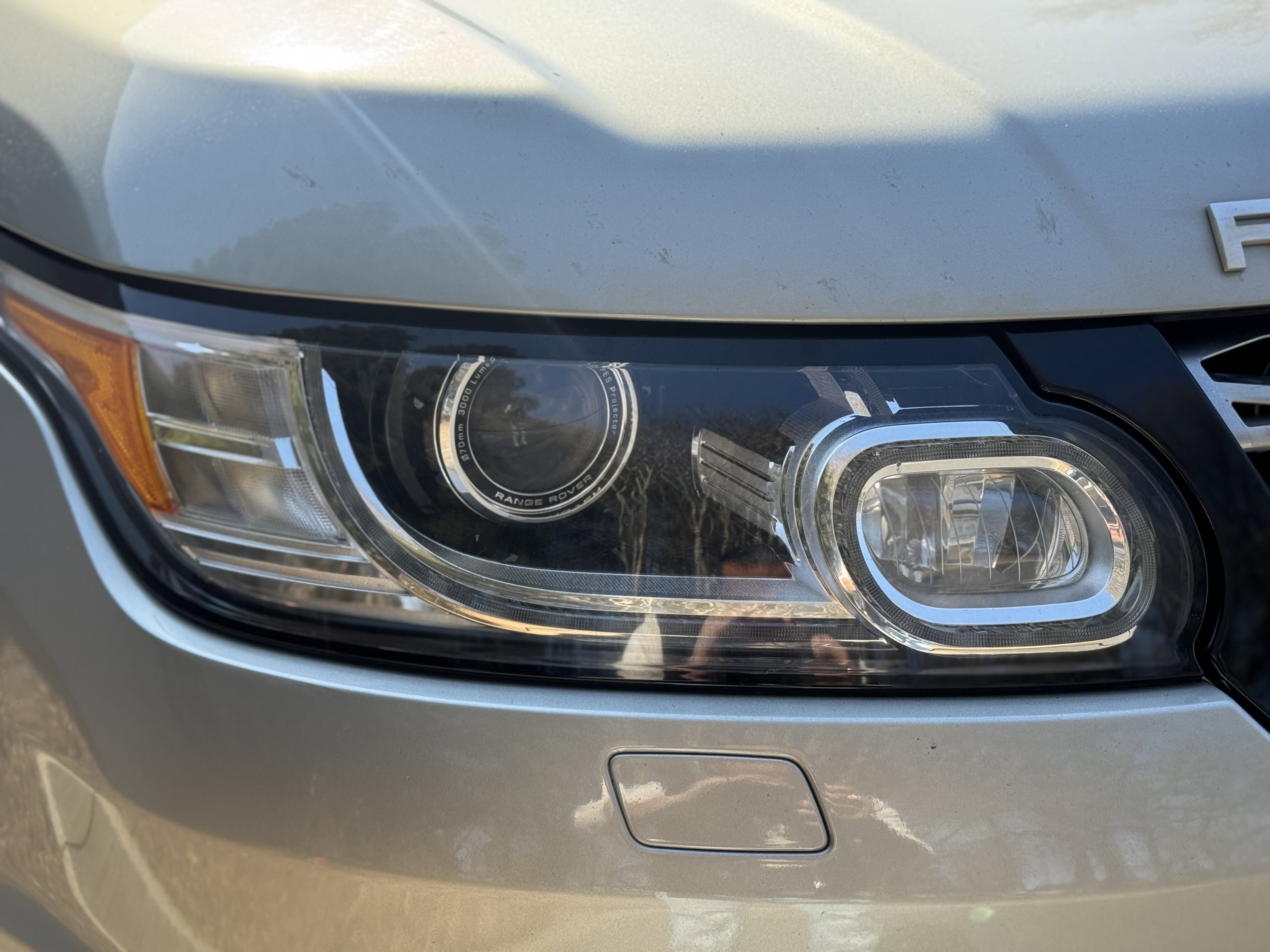 Used 2014 Land Rover Range Rover Sport HSE image 9