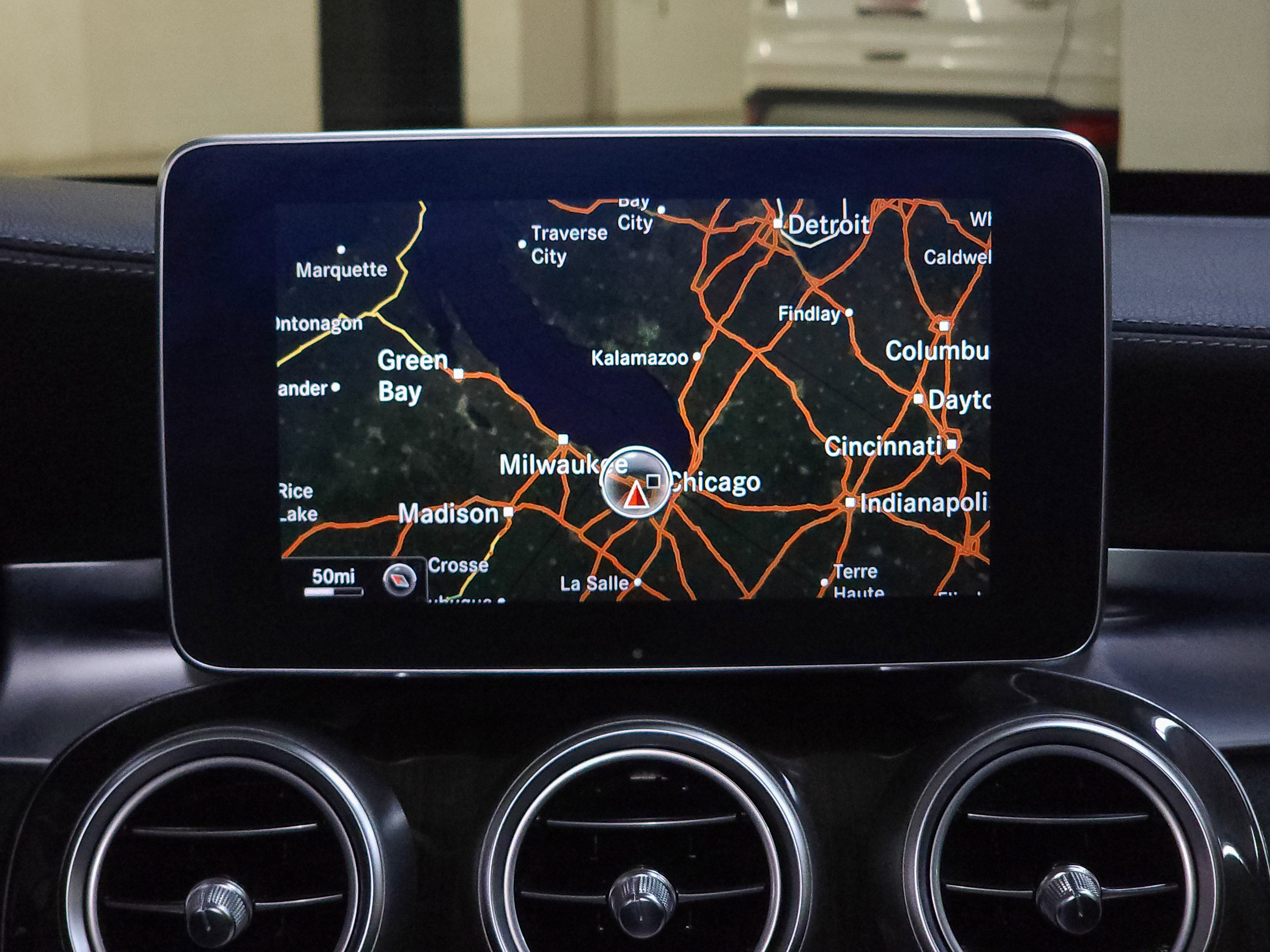 Used 2015 Mercedes-Benz C 300 4MATIC Sedan image 33