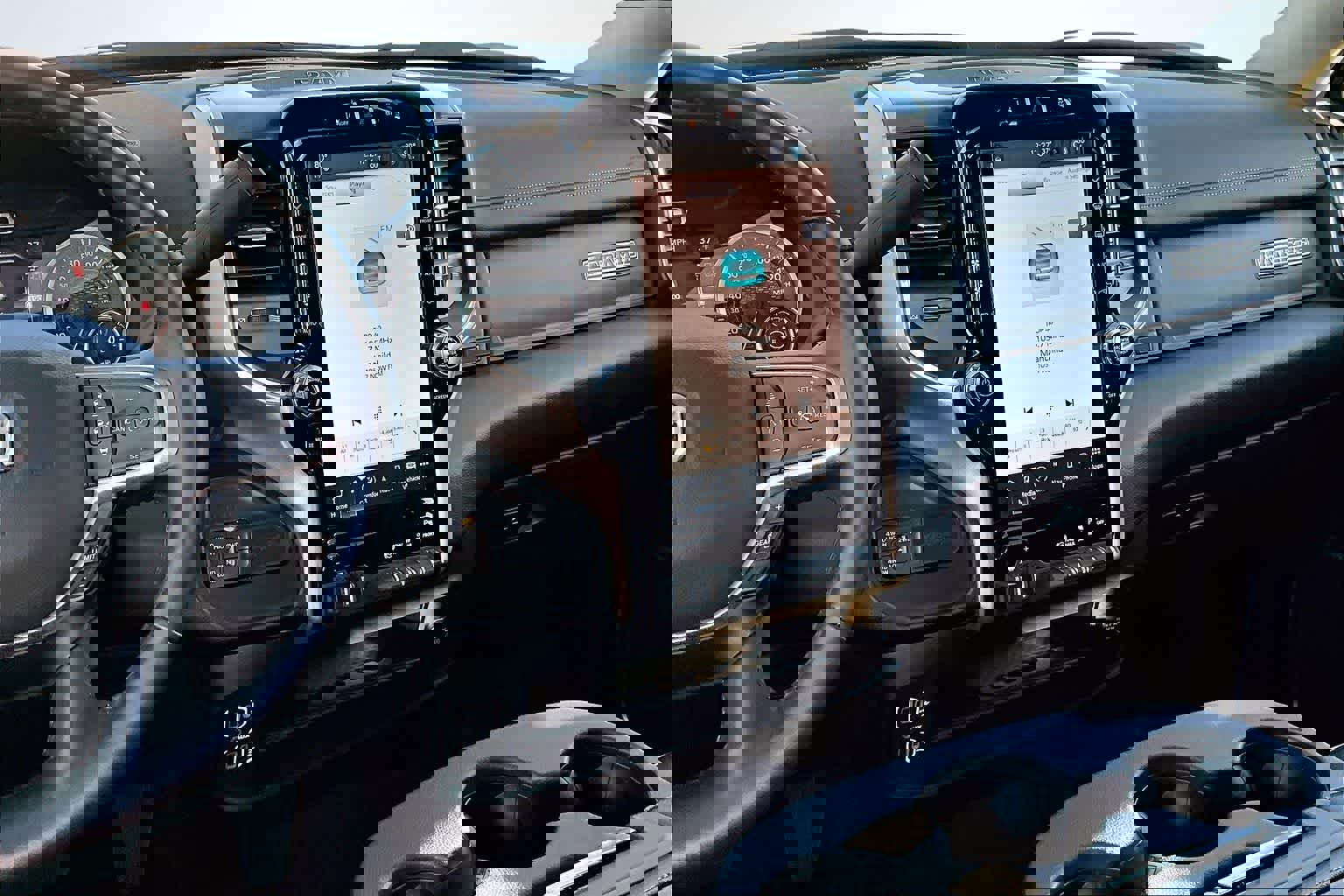 Used 2024 RAM 2500 Laramie w/ Safety Group image 16