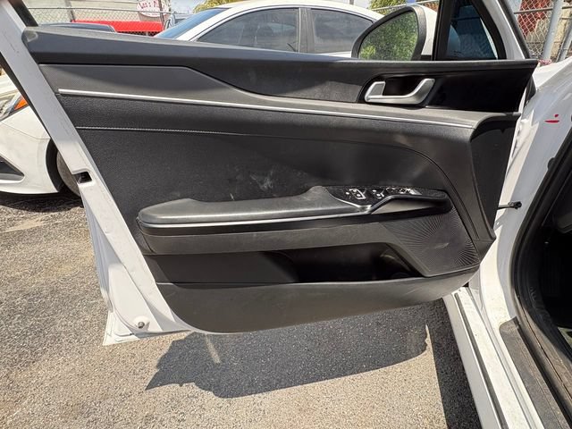Used 2022 Kia K5 LXS FWD image 22