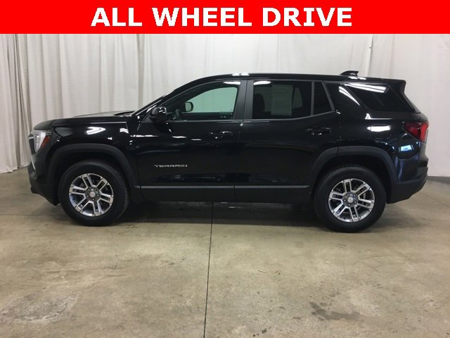 Used 2025 GMC Terrain Elevation image 7