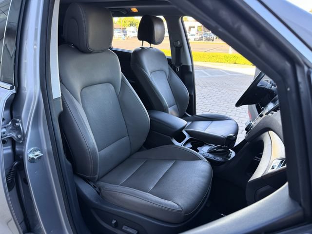 Used 2017 Hyundai Santa Fe Limited AWD/4WD image 16