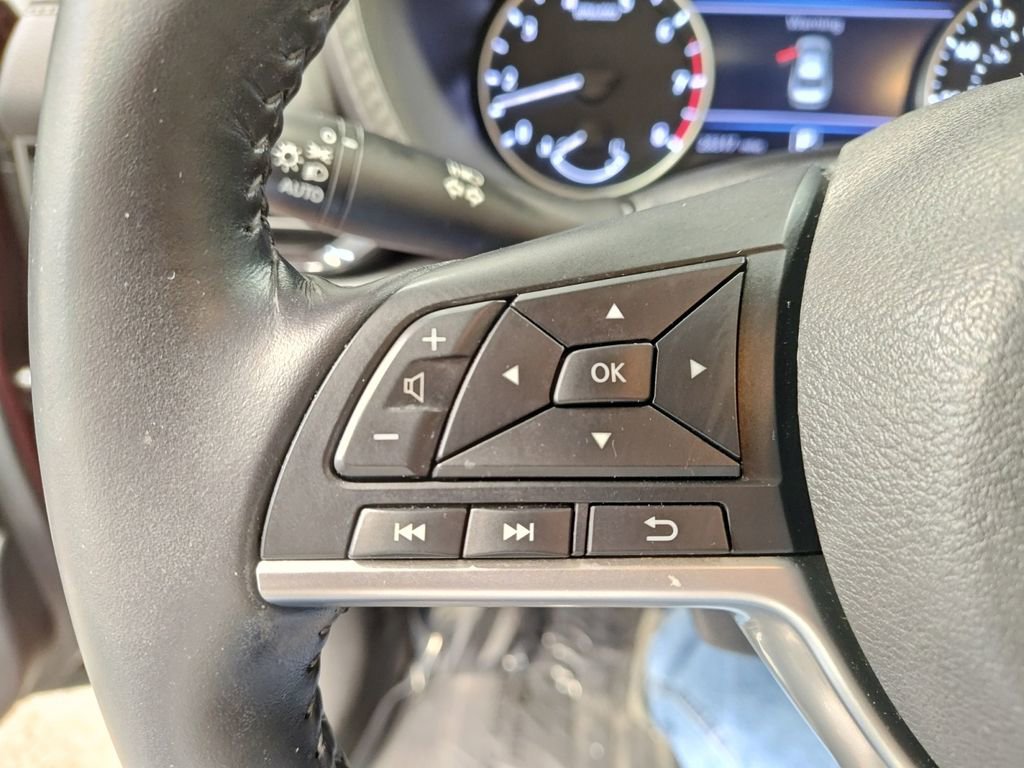 Used 2020 Nissan Sentra SV image 25