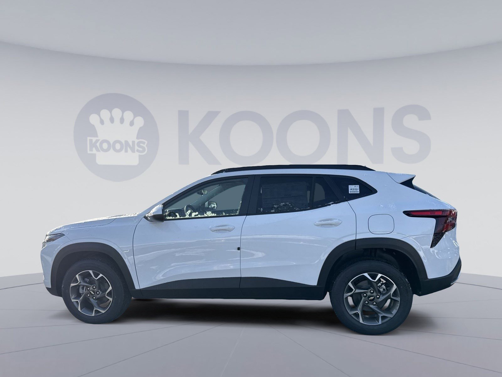 New 2026 Chevrolet Trax LT image 2