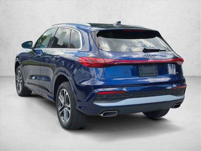 Certified 2025 Audi Q5 Premium w/ Convenience Package AWD/4WD image 8
