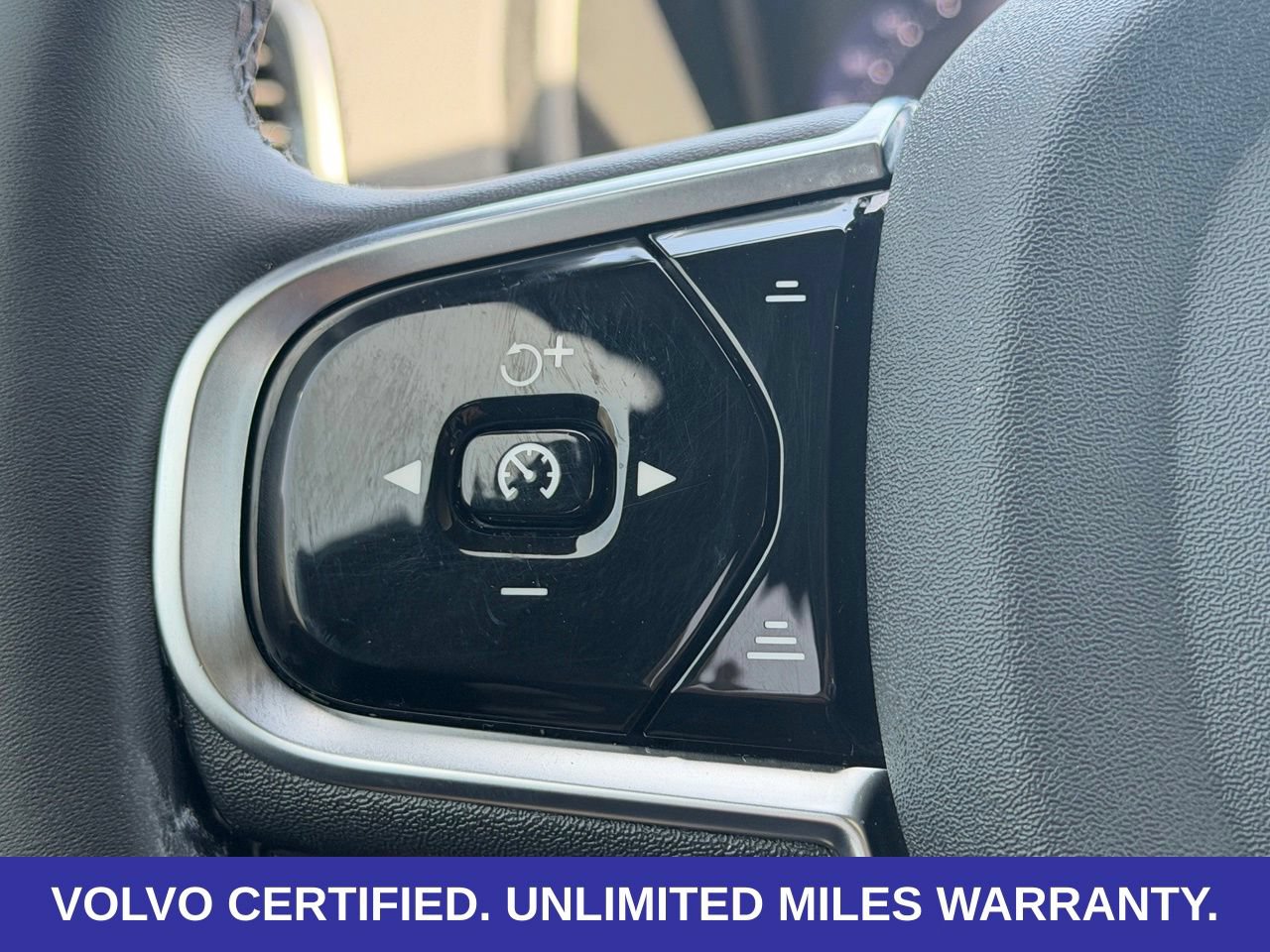 Certified 2024 Volvo XC90 T8 Ultimate w/ Protection Package Premier AWD/4WD image 18