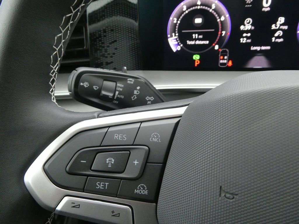 New 2026 Volkswagen Tiguan SE AWD/4WD image 10