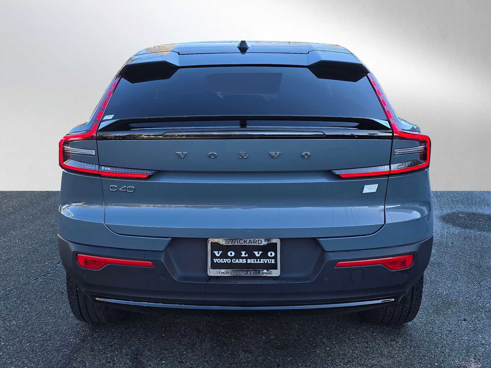 Certified 2023 Volvo C40 P8 Recharge Ultimate image 4