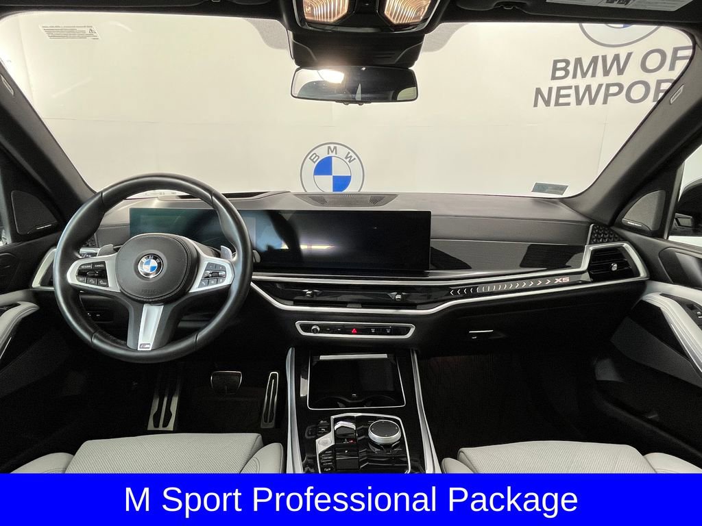 Certified 2024 BMW X5 xDrive40i w/ M Sport Package AWD/4WD image 9