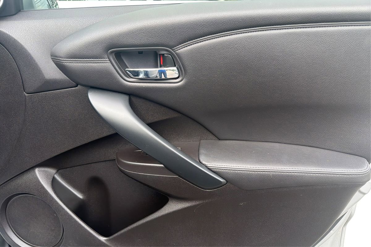 Used 2017 Acura RDX AWD image 23