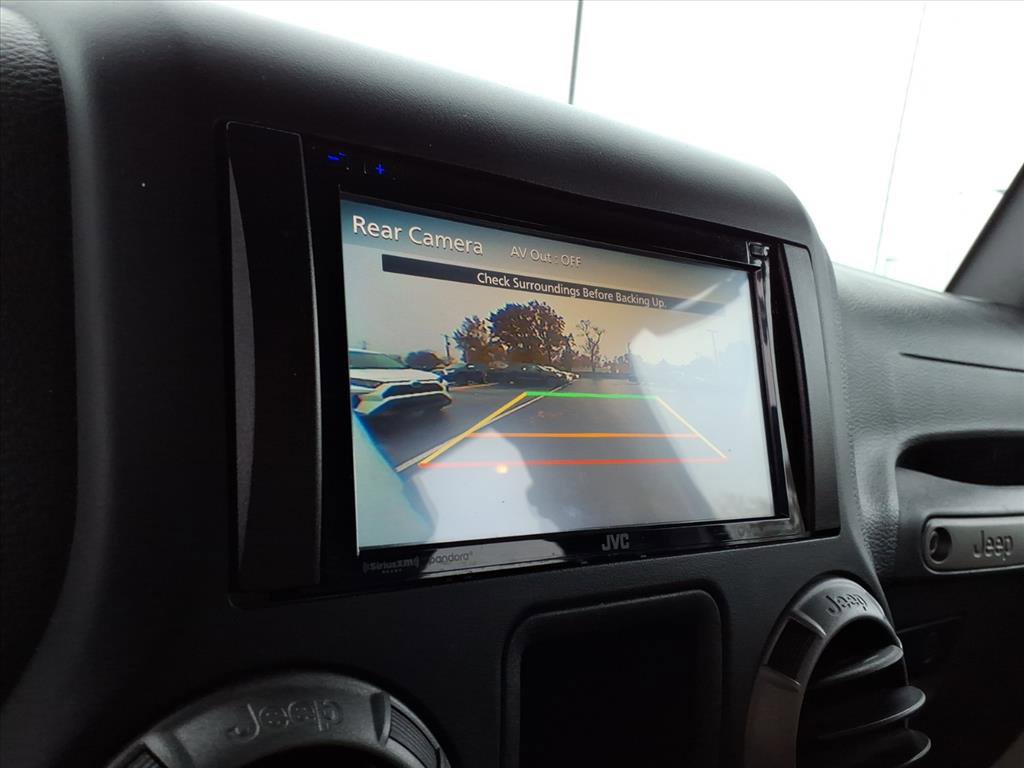 Used 2018 Jeep Wrangler Unlimited Sport image 7