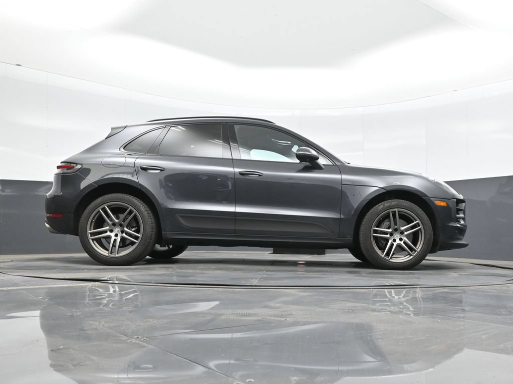 Certified 2021 Porsche Macan S AWD/4WD image 31