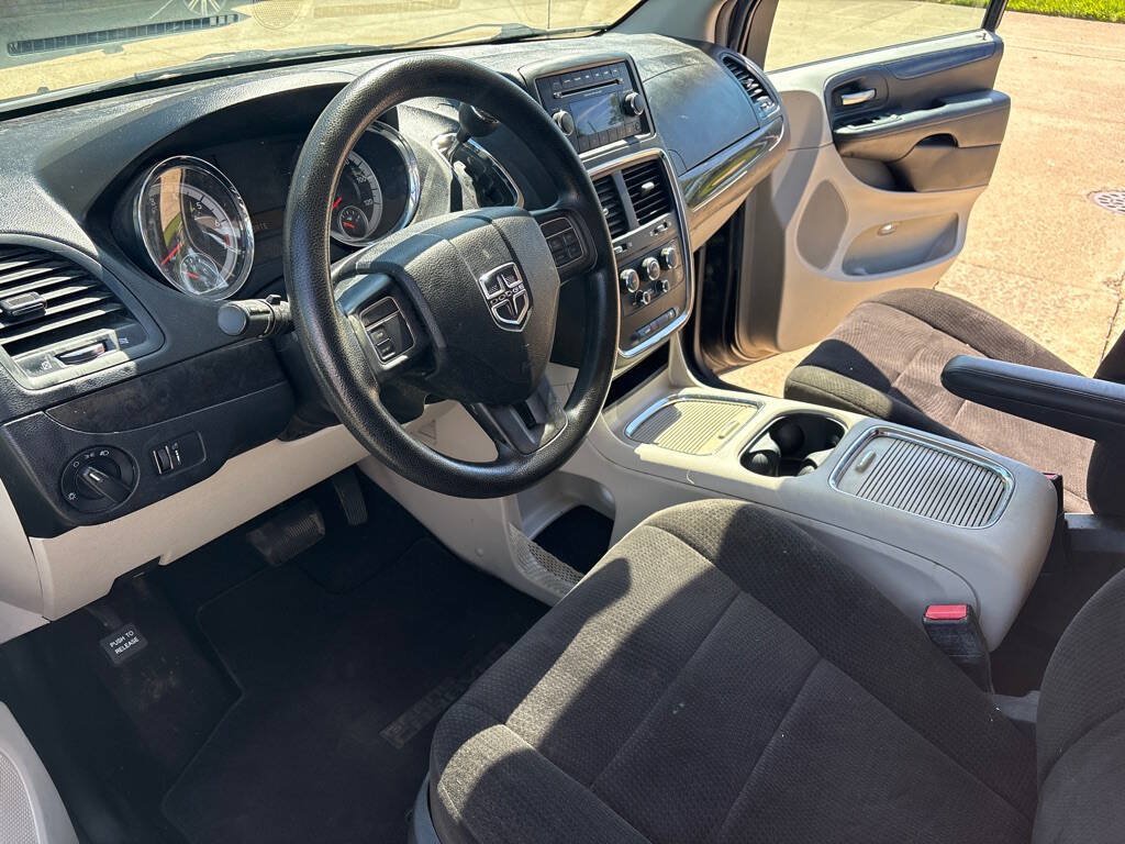 Used 2013 Dodge Grand Caravan SXT FWD image 9