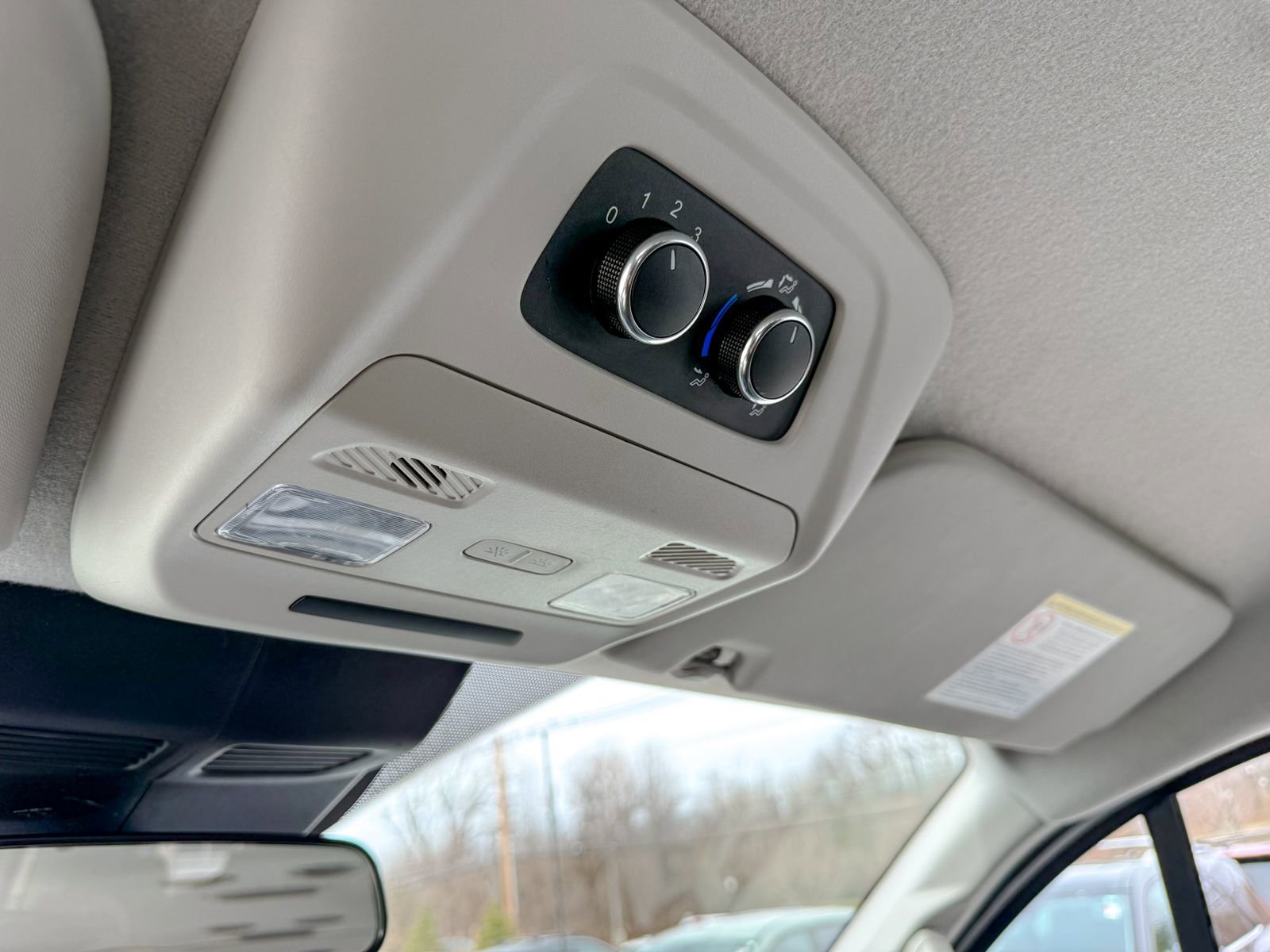 Used 2023 Ford Transit 350 XLT image 40