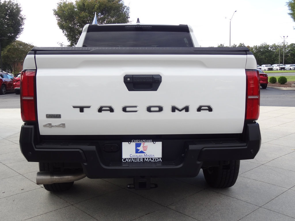 Used 2024 Toyota Tacoma SR w/ SR Upgrade Package AWD/4WD image 5