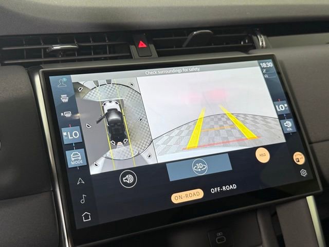 New 2025 Land Rover Discovery Sport S image 18