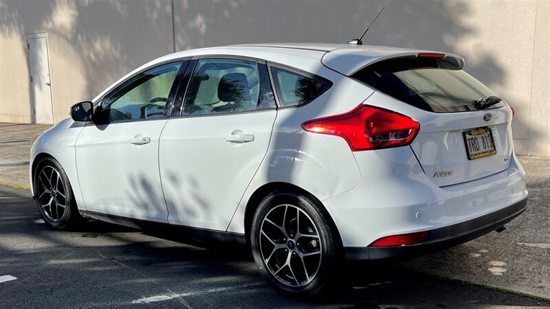 Used 2018 Ford Focus SEL FWD image 3
