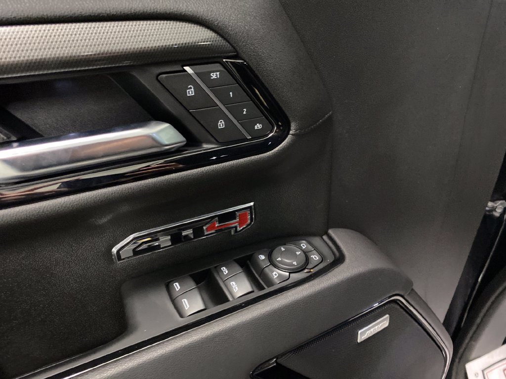 Used 2025 GMC Sierra 1500 AT4 w/ AT4 Premium Package AWD/4WD image 12