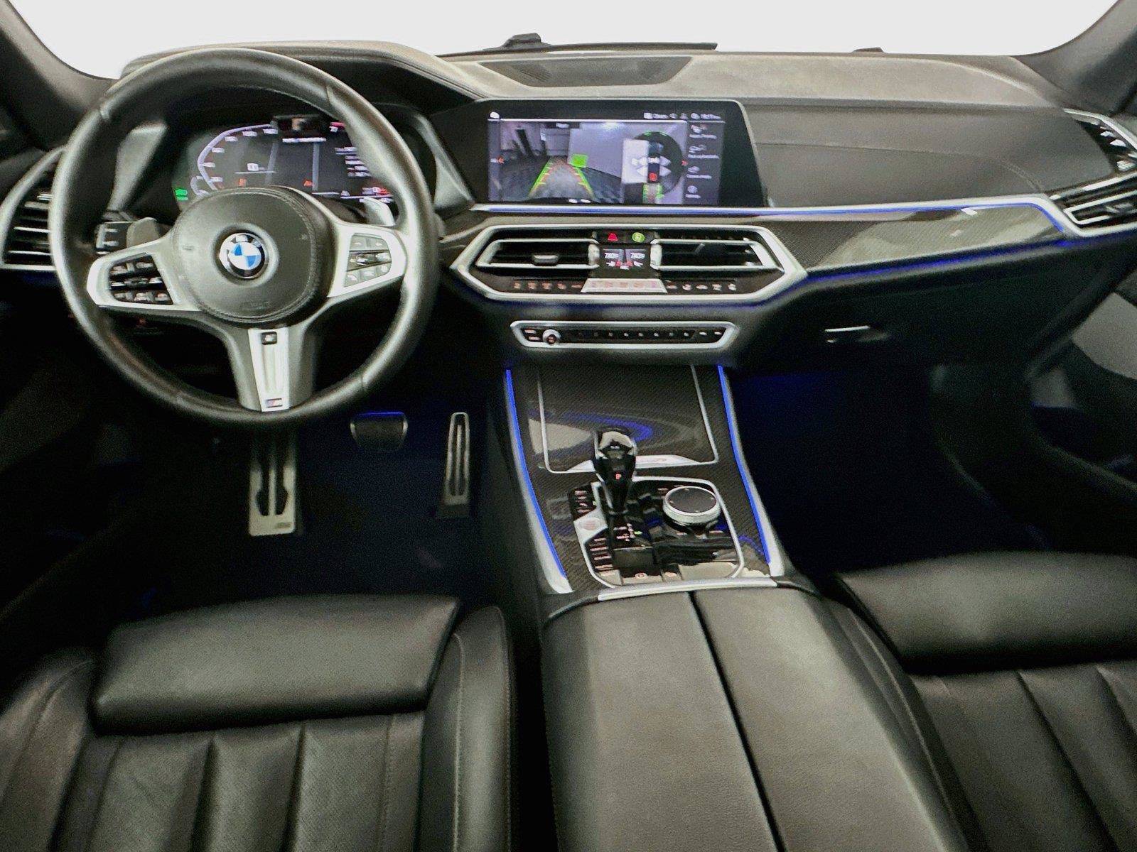 Used 2021 BMW X5 M50i AWD/4WD image 32