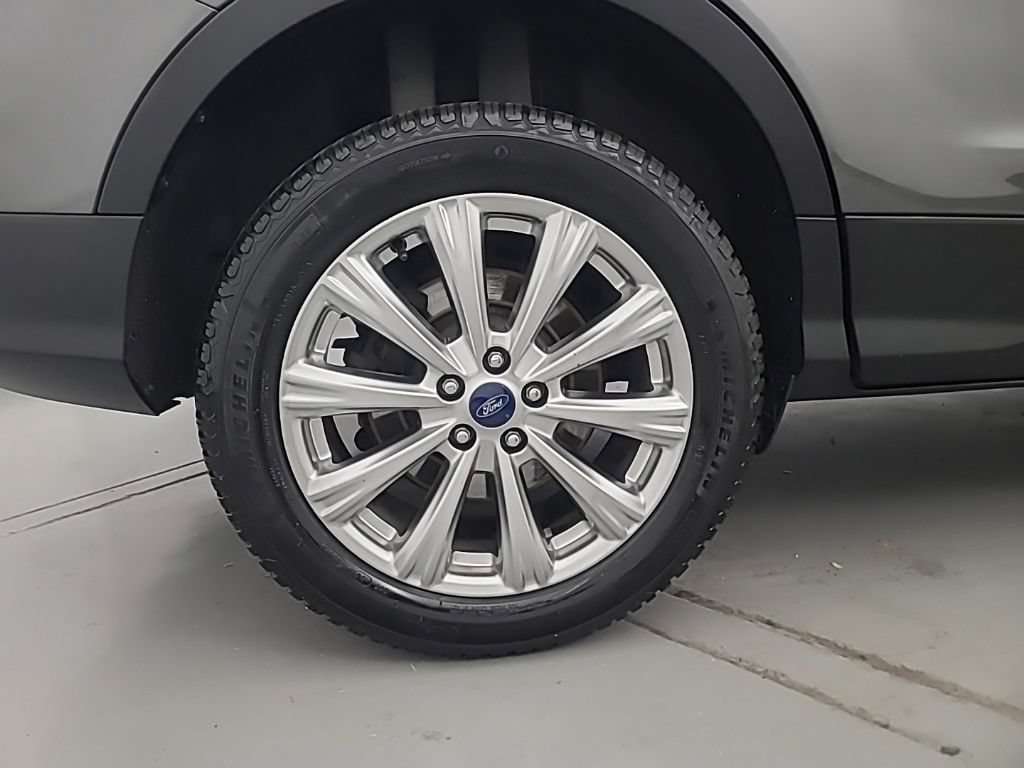 Used 2017 Ford Escape Titanium AWD/4WD image 10