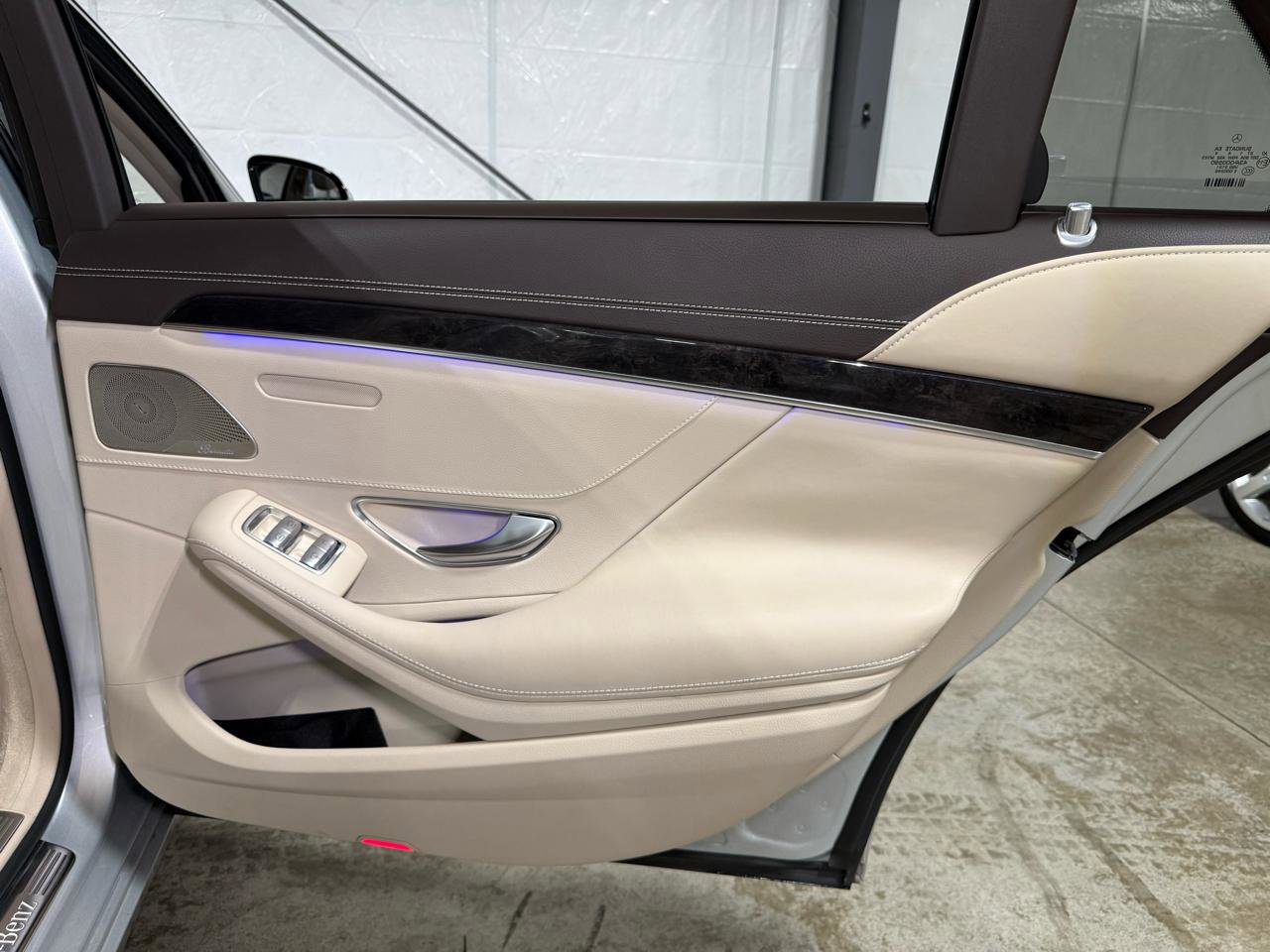 Used 2015 Mercedes-Benz S 550 Sedan w/ Premium 1 Package image 33