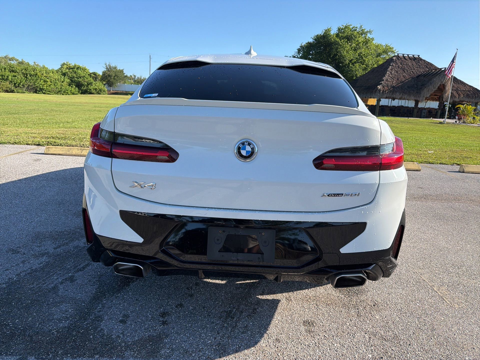 Used 2022 BMW X4 xDrive30i w/ M Sport Package 2 AWD/4WD image 3