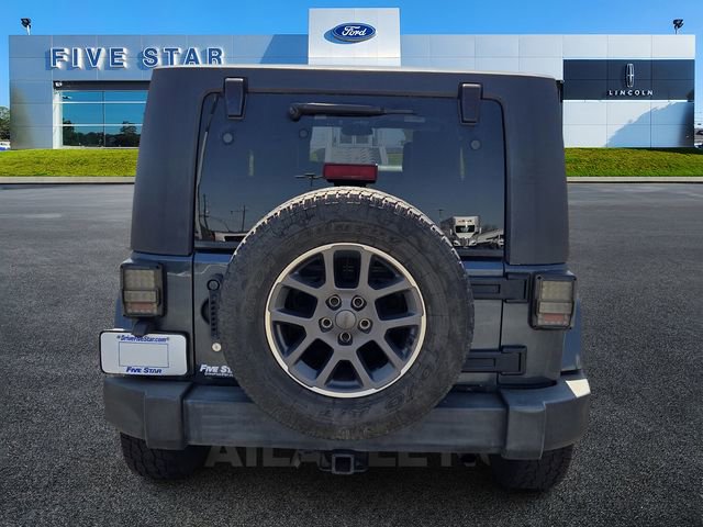 Used 2007 Jeep Wrangler Unlimited Sahara w/ Dual Top Group image 6