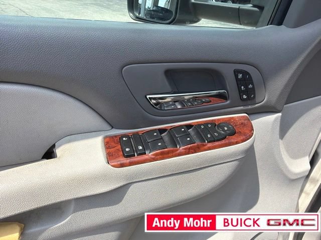 Used 2012 GMC Yukon XL SLT w/ SLT-2 Equipment Package AWD/4WD image 22