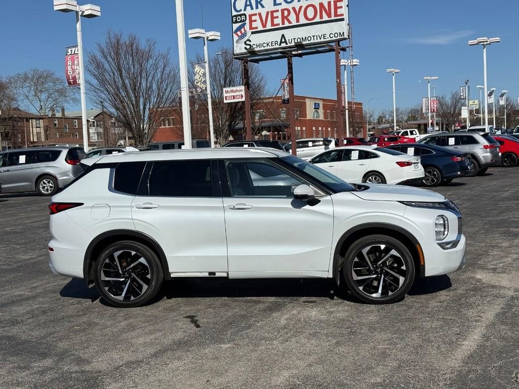 Used 2022 Mitsubishi Outlander SEL image 5