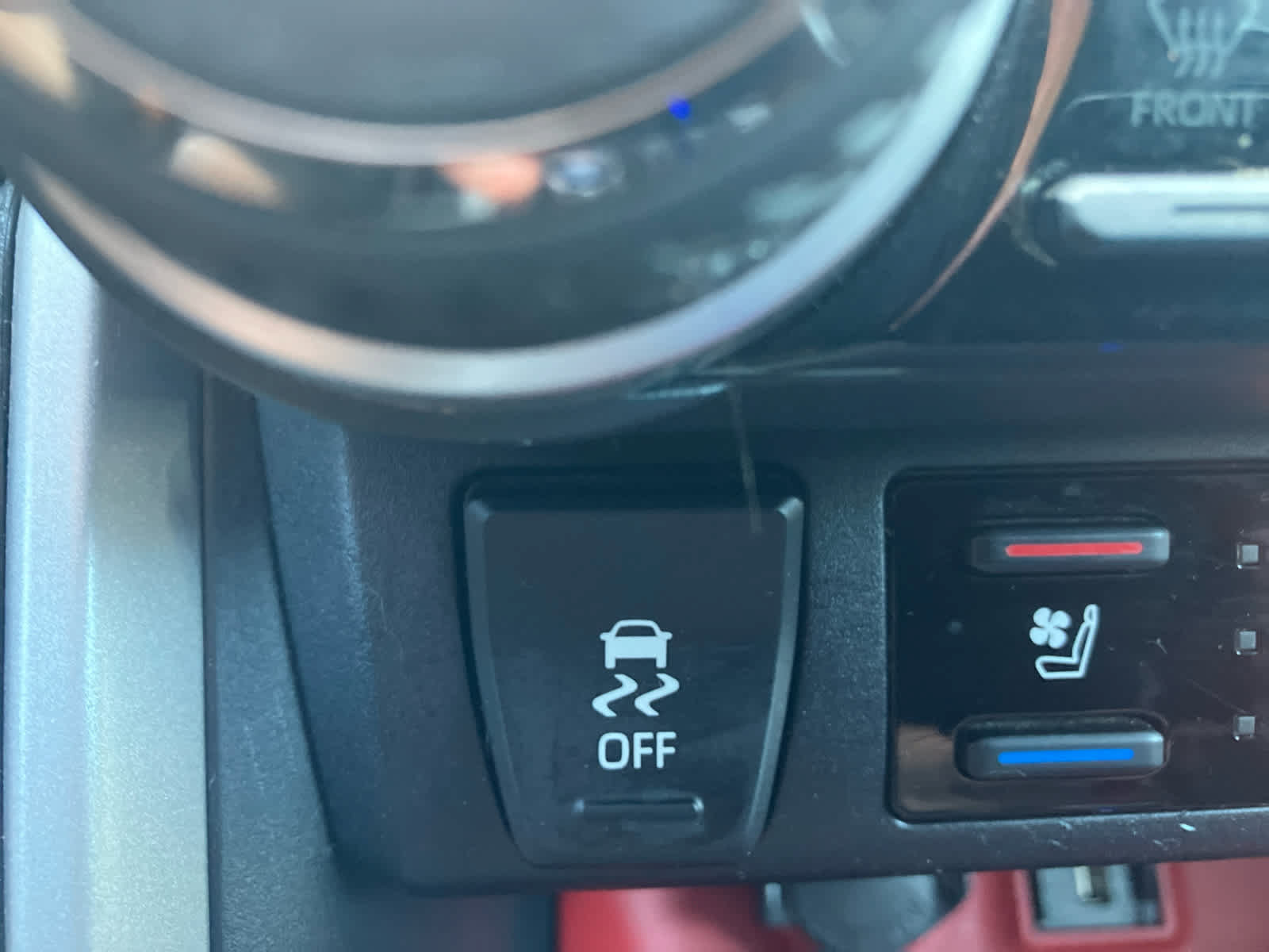 Used 2020 Toyota RAV4 TRD Off-Road AWD/4WD image 27