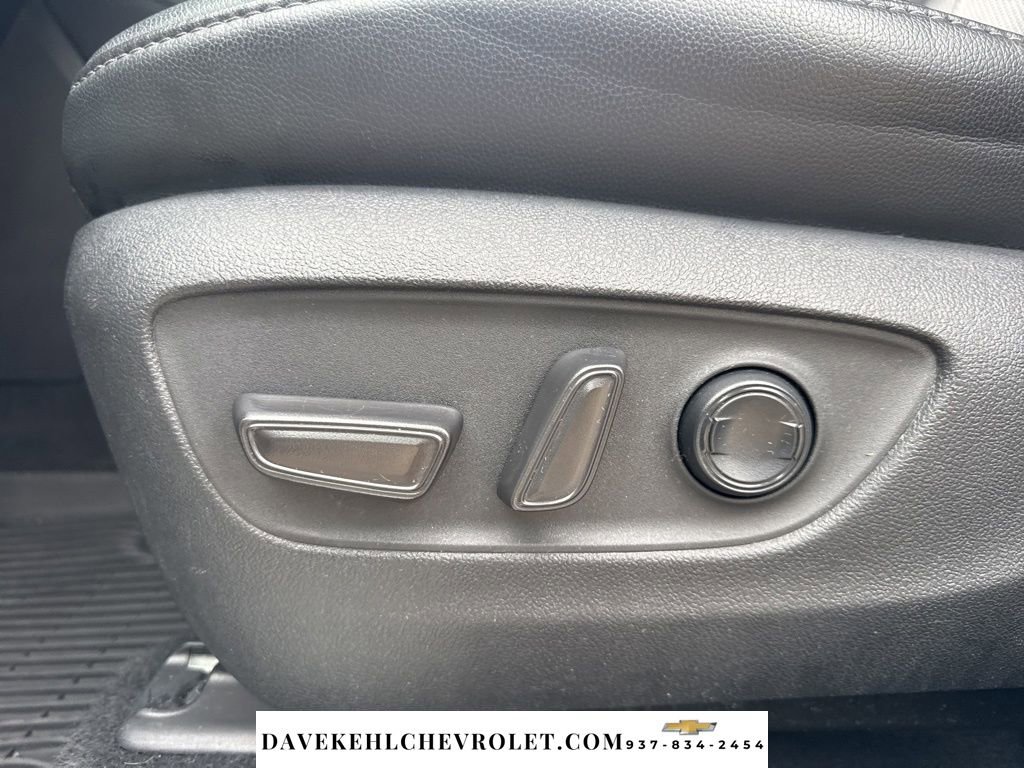 Used 2020 Toyota Highlander Limited image 17