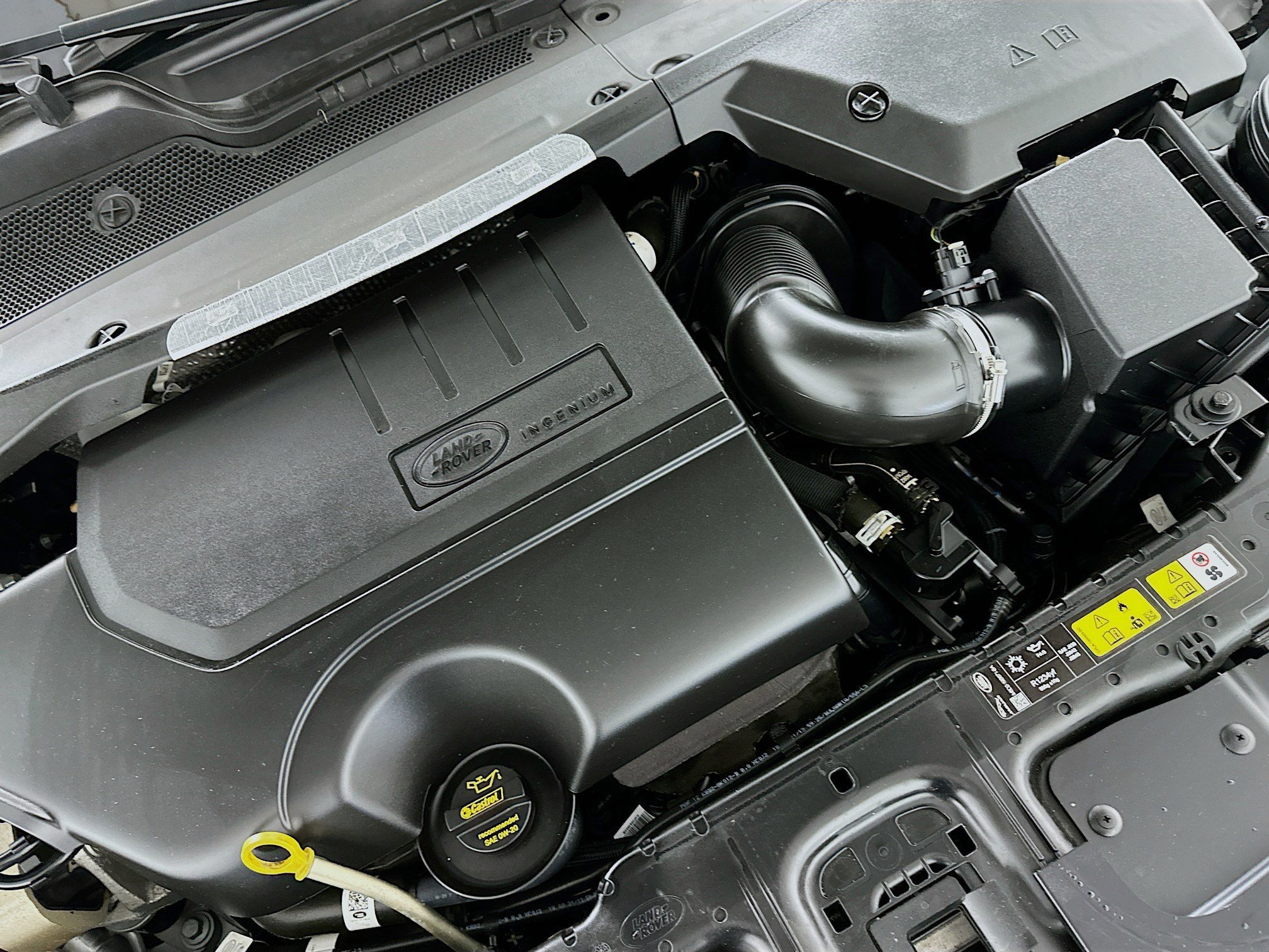 Used 2022 Land Rover Range Rover Evoque R-Dynamic S image 32