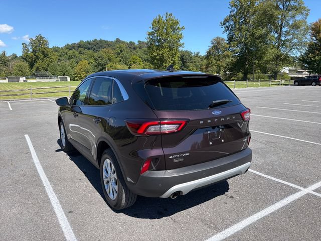 Used 2023 Ford Escape Active w/ Tech Pack #1 AWD/4WD image 7
