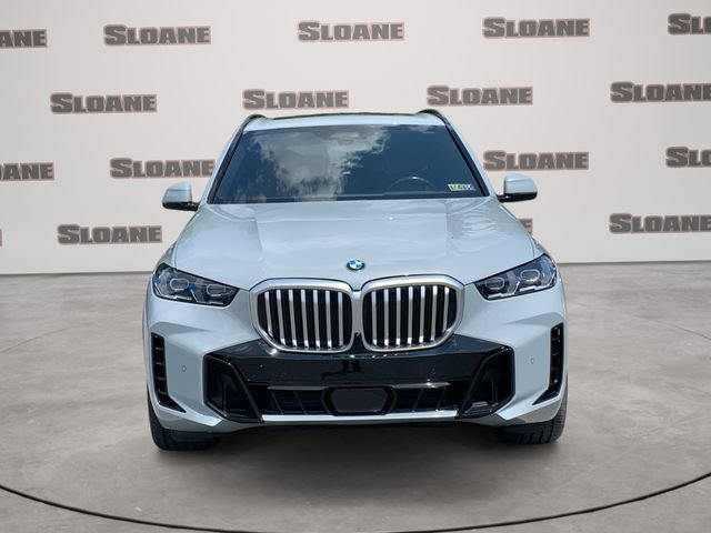 Used 2024 BMW X5 xDrive40i w/ M Sport Package AWD/4WD image 8