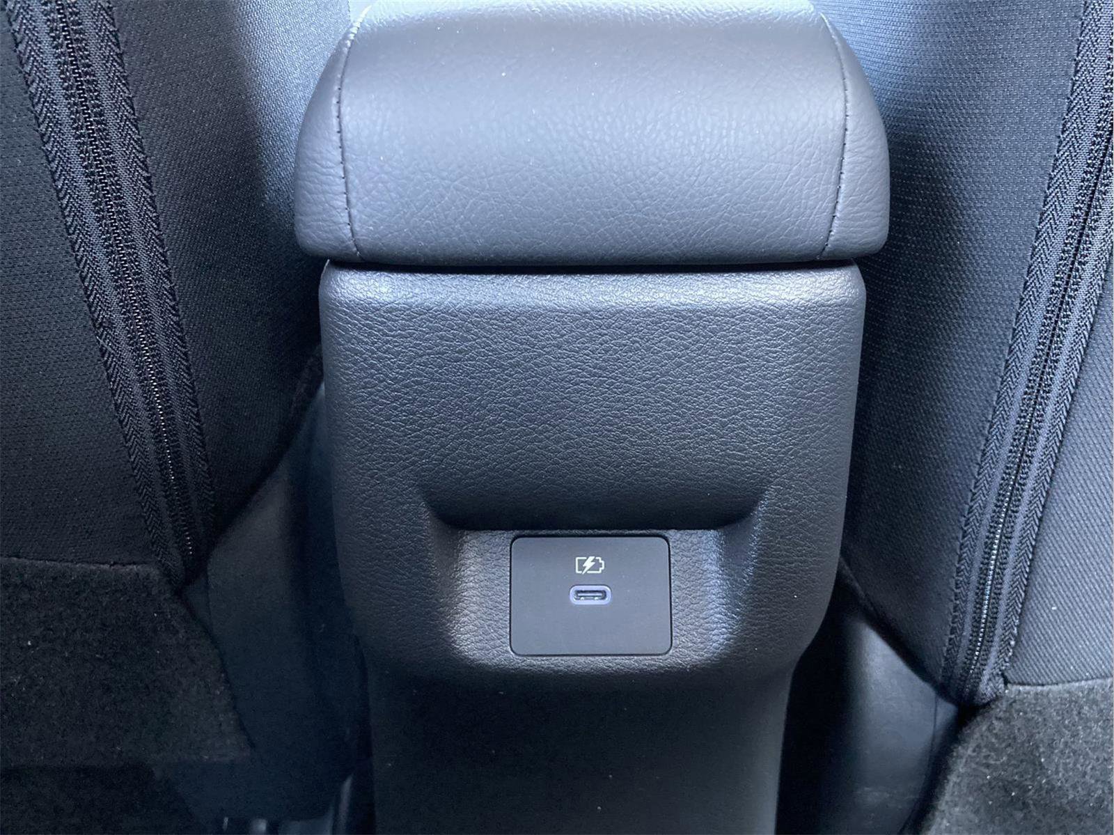 New 2025 Nissan Versa SV w/ Trunk Package image 33