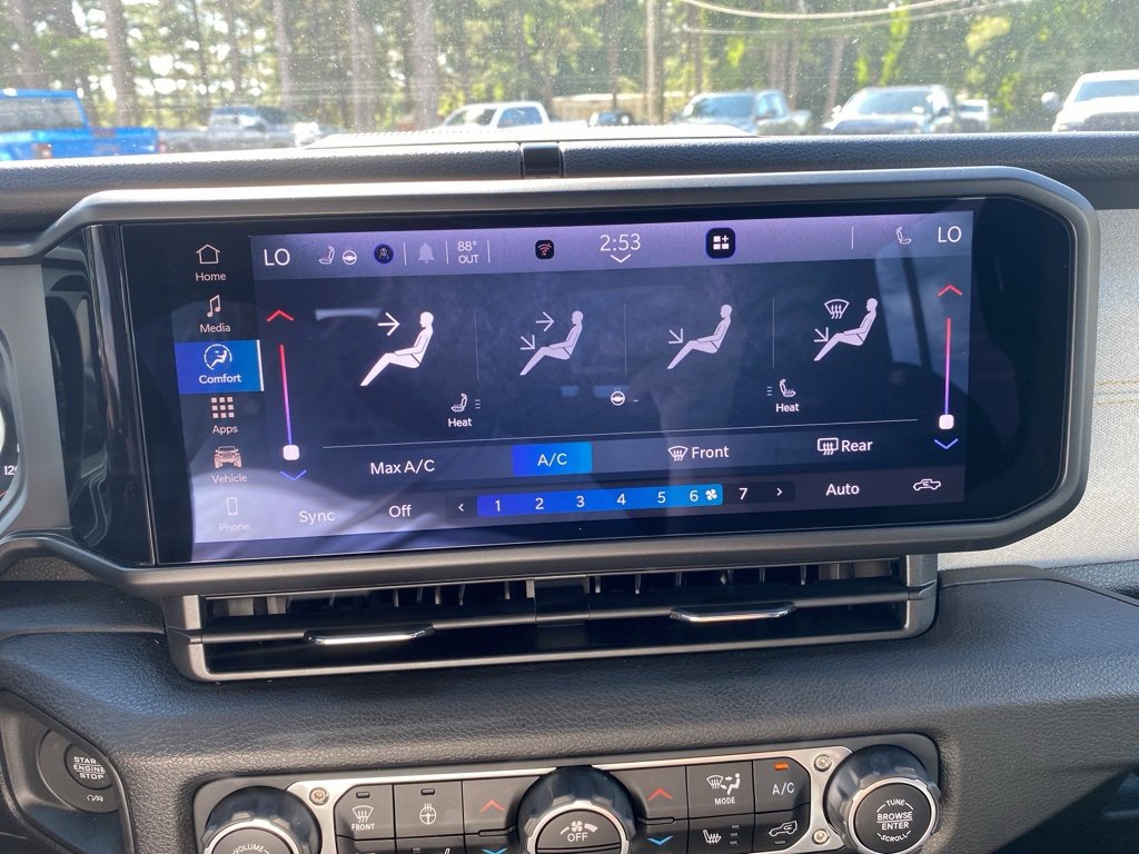 New 2025 Jeep Gladiator Sport image 30