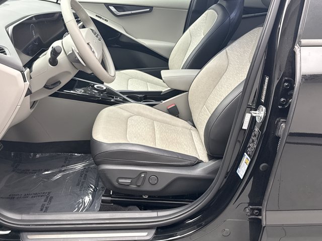 Used 2023 Kia Niro Wave w/ Wave Preserve Package FWD image 11