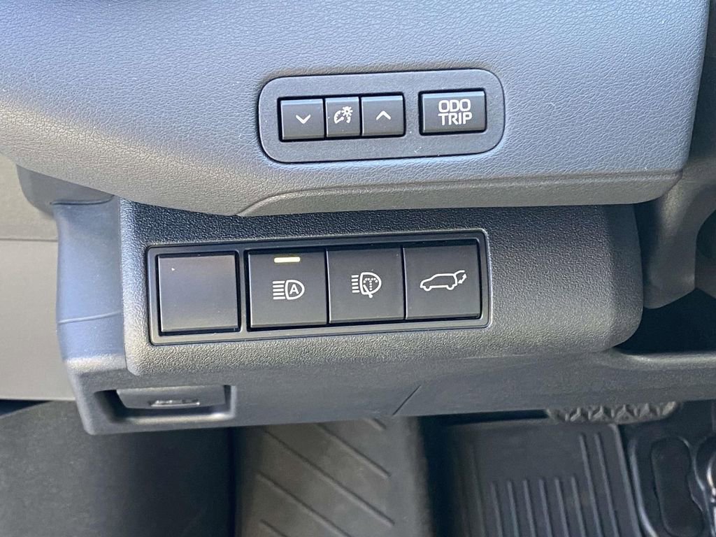 New 2026 Toyota RAV4 XSE image 28