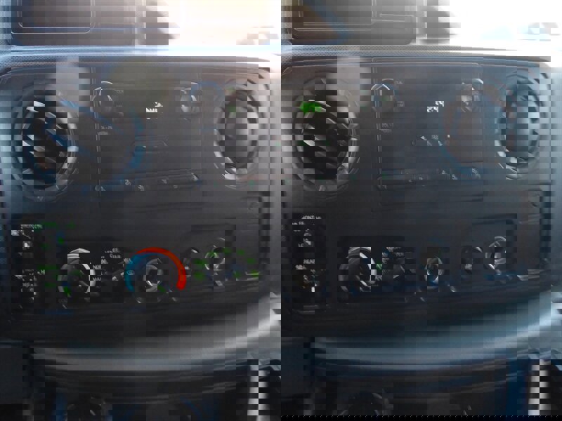 Used 2009 Ford E-350 and Econoline 350 XL image 13