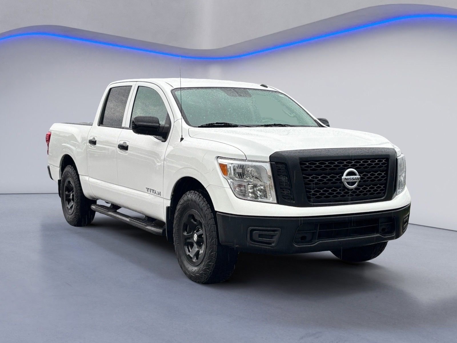 Used 2019 Nissan Titan S AWD/4WD image 5