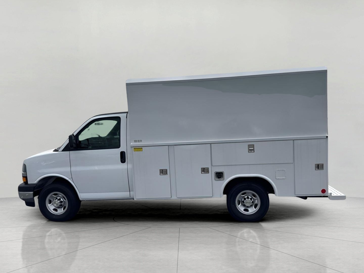 New 2025 Chevrolet Express 3500 w/ Power Convenience Package RWD image 7