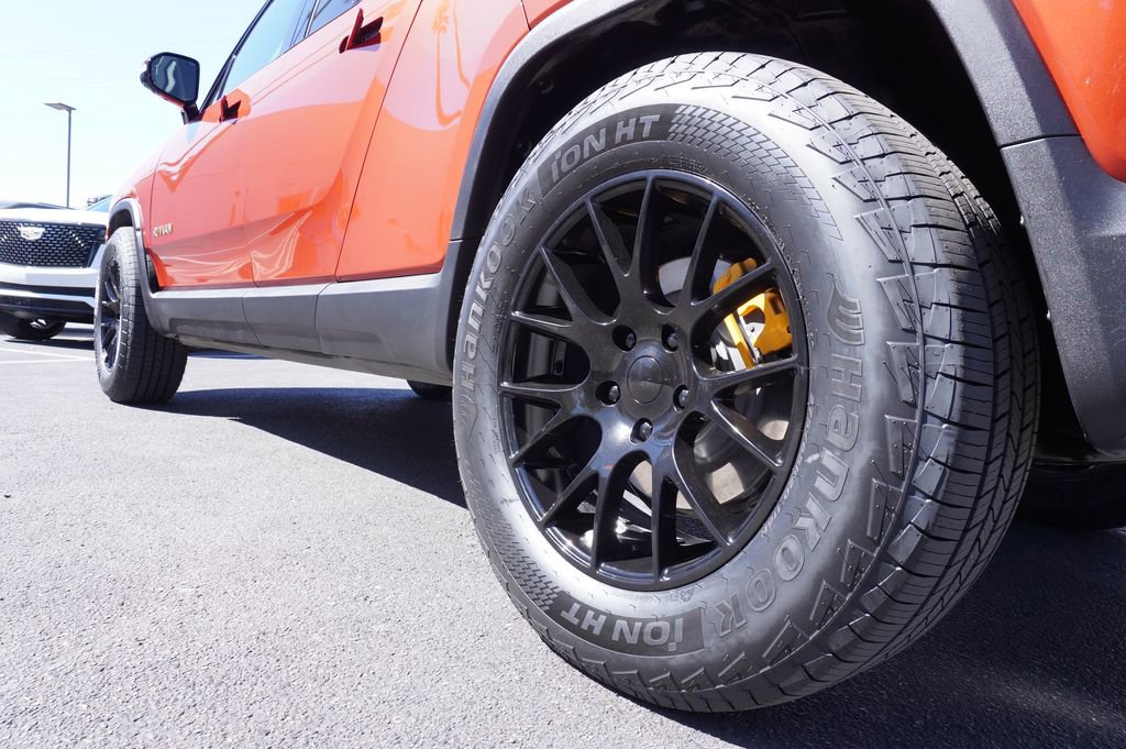 Used 2022 Rivian R1T Adventure image 6