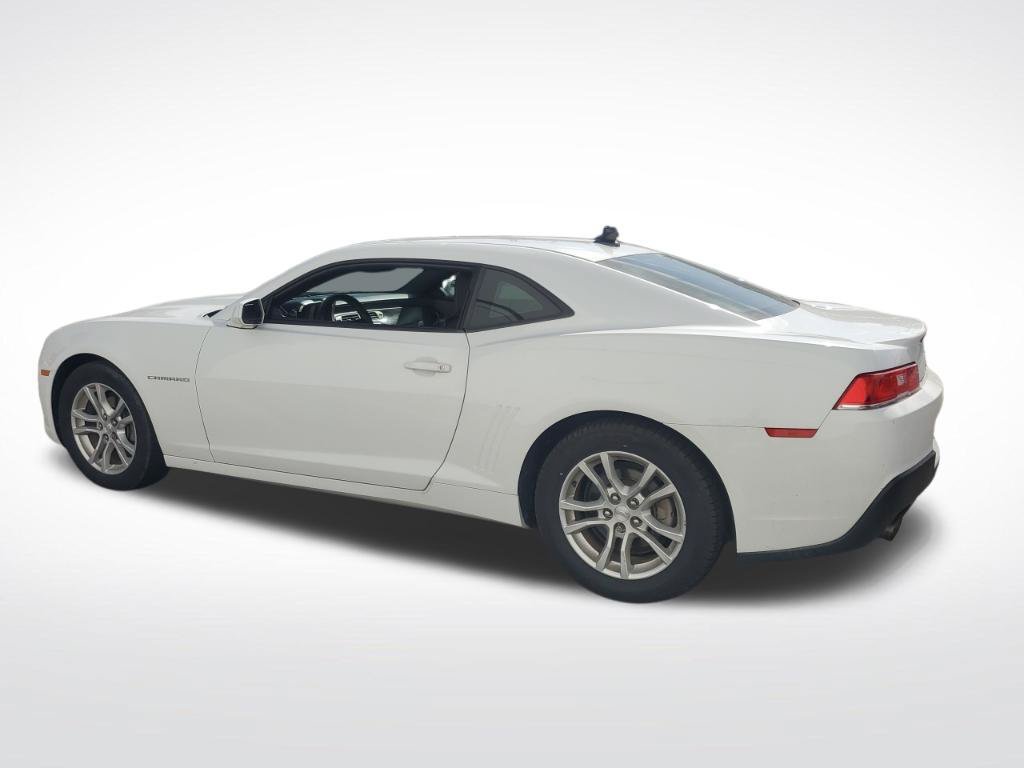 Used 2015 Chevrolet Camaro LS RWD image 2