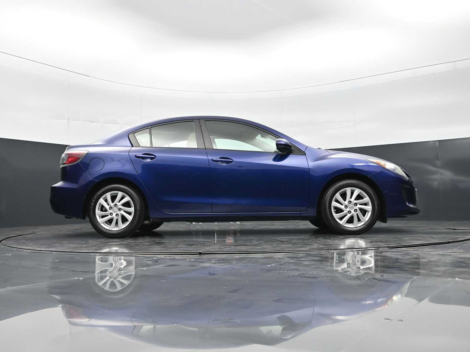 Used 2012 MAZDA MAZDA3 i Touring FWD image 28