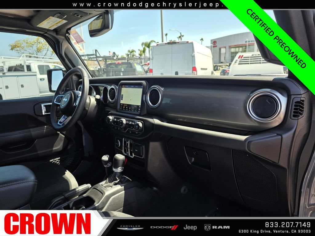 Certified 2023 Jeep Gladiator Overland AWD/4WD image 12