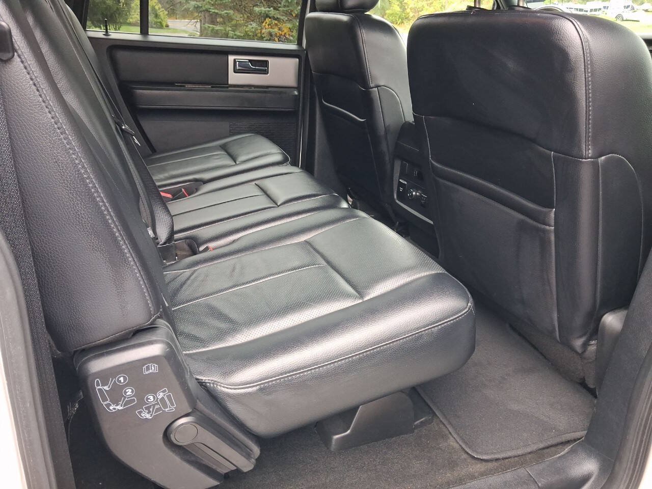Used 2017 Ford Expedition Max Limited AWD/4WD image 31