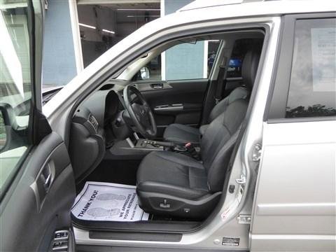 Used 2011 Subaru Forester 2.5X Touring w/ Popular Equipment Group 4B AWD/4WD image 12