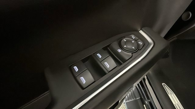 Used 2024 Chevrolet Silverado 1500 LT AWD/4WD image 11