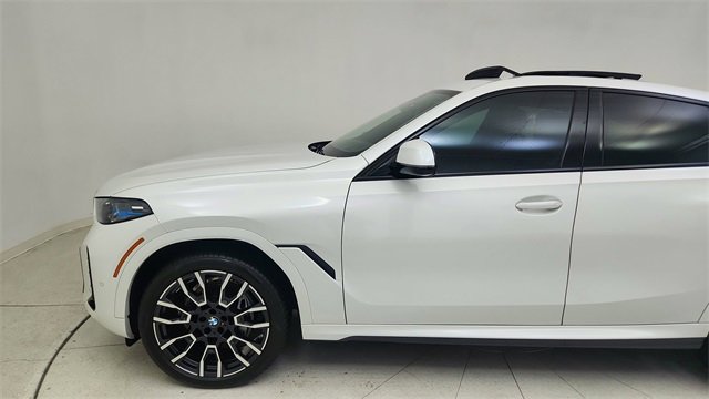 Used 2024 BMW X6 xDrive40i w/ Premium Package image 4
