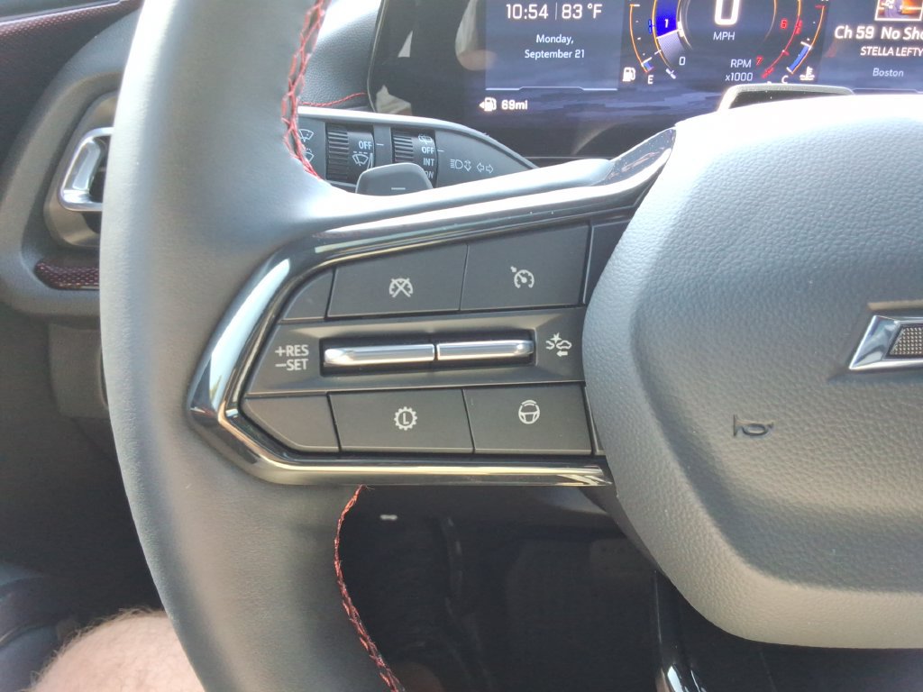 Certified 2026 Chevrolet Traverse RS FWD image 28